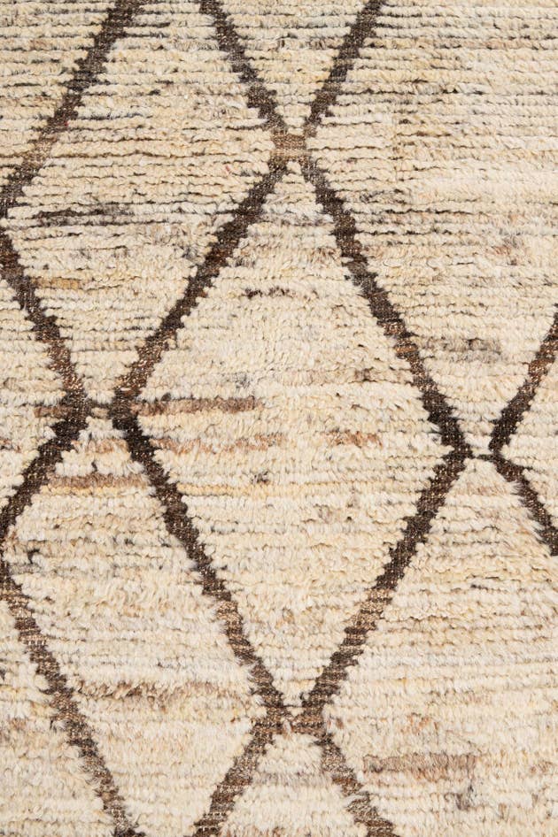 Detail image of 4' 2 x 6' 7 Hand Knotted Moroccan Wool Rug