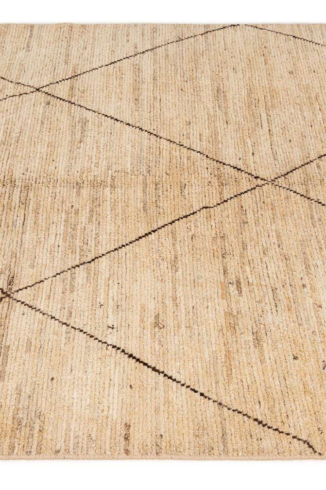 4' 10 x 5' 8 Hand Knotted Moroccan Wool Rug