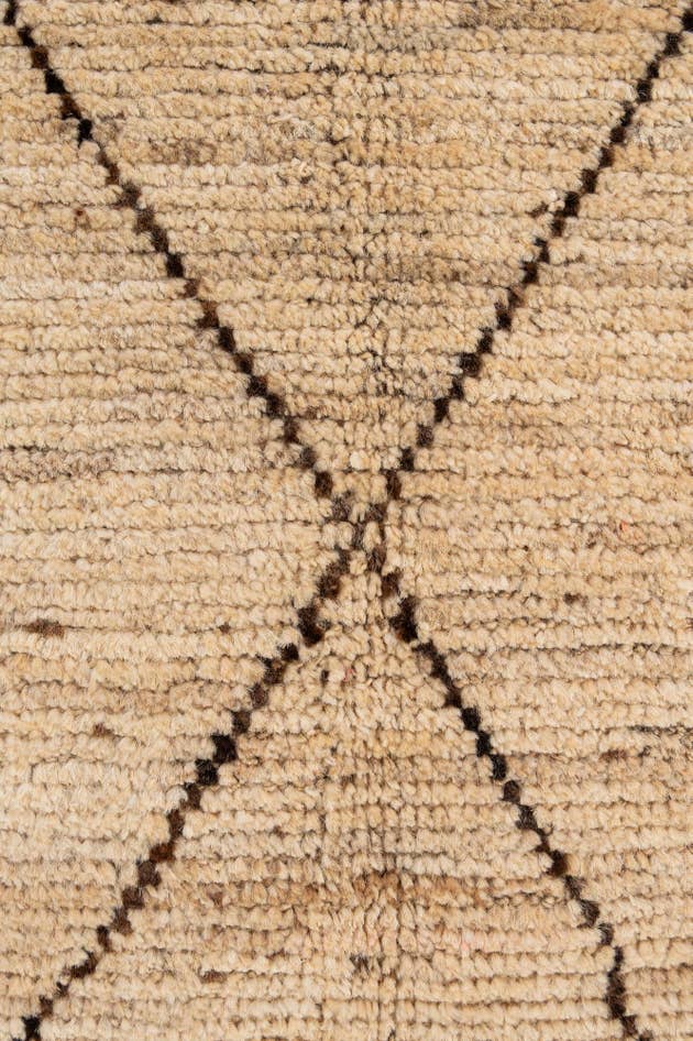Detail image of 4' 10 x 5' 8 Hand Knotted Moroccan Wool Rug