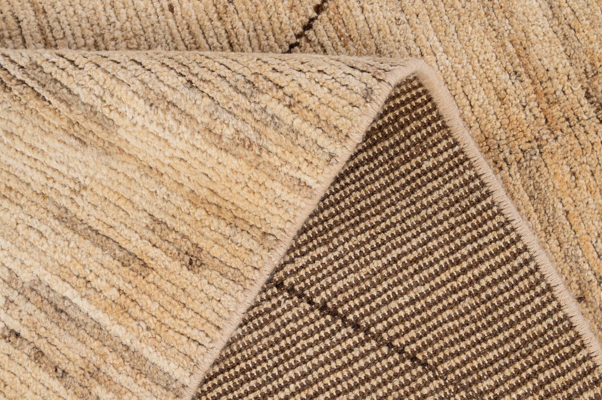 4' 10 x 5' 8 Hand Knotted Moroccan Wool Rug