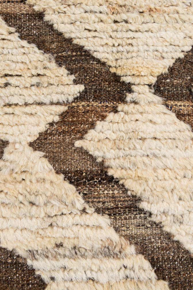 5' 1 x 6' 5 Hand Knotted Moroccan Wool Rug