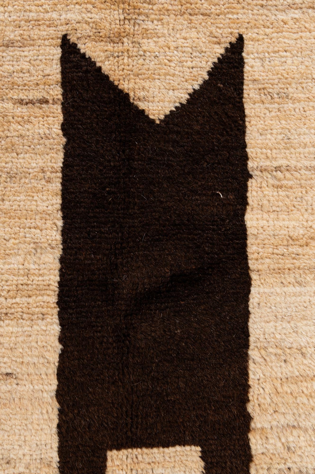 5' 5 x 7' 10 Hand Knotted Moroccan Wool Rug