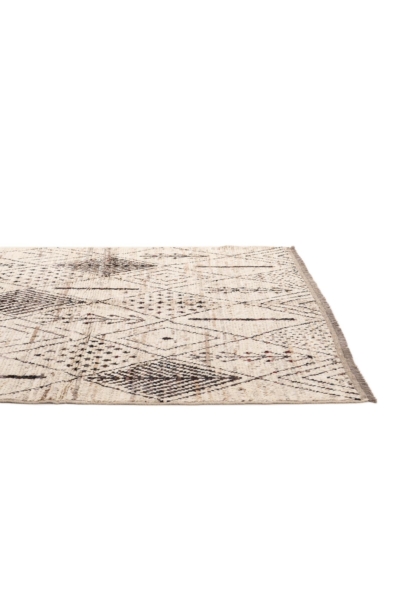 5' 10 x 7' 7 Hand Knotted Moroccan Wool Rug