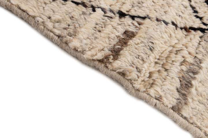 5' 10 x 7' 7 Hand Knotted Moroccan Wool Rug