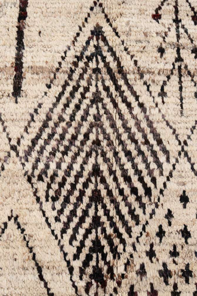 5' 10 x 7' 7 Hand Knotted Moroccan Wool Rug
