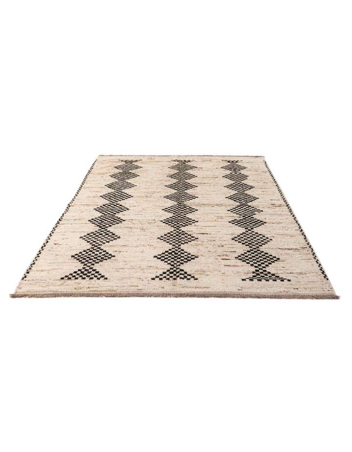 5' 8 x 7' 10 Hand Knotted Moroccan Wool Rug