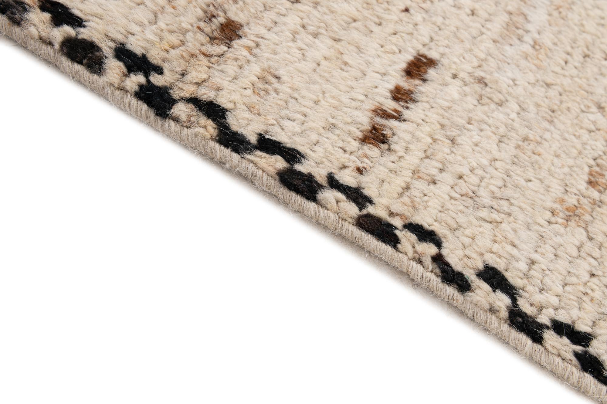 5' 8 x 7' 10 Hand Knotted Moroccan Wool Rug