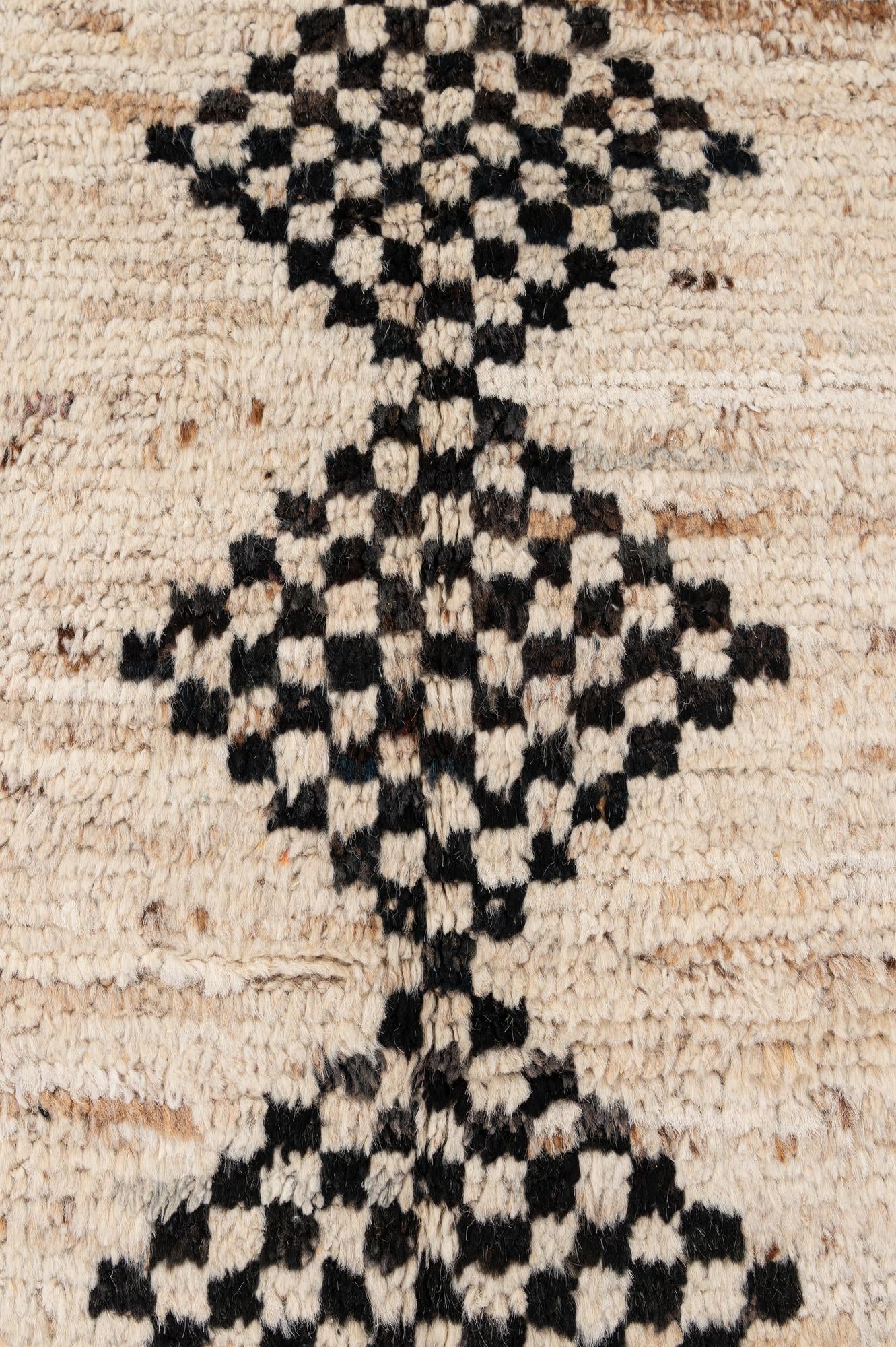 5' 8 x 7' 10 Hand Knotted Moroccan Wool Rug