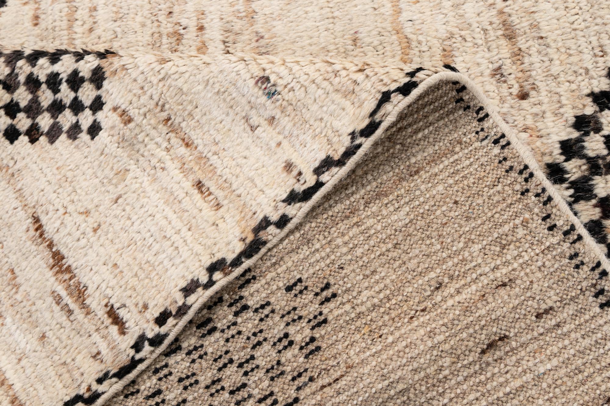 5' 8 x 7' 10 Hand Knotted Moroccan Wool Rug