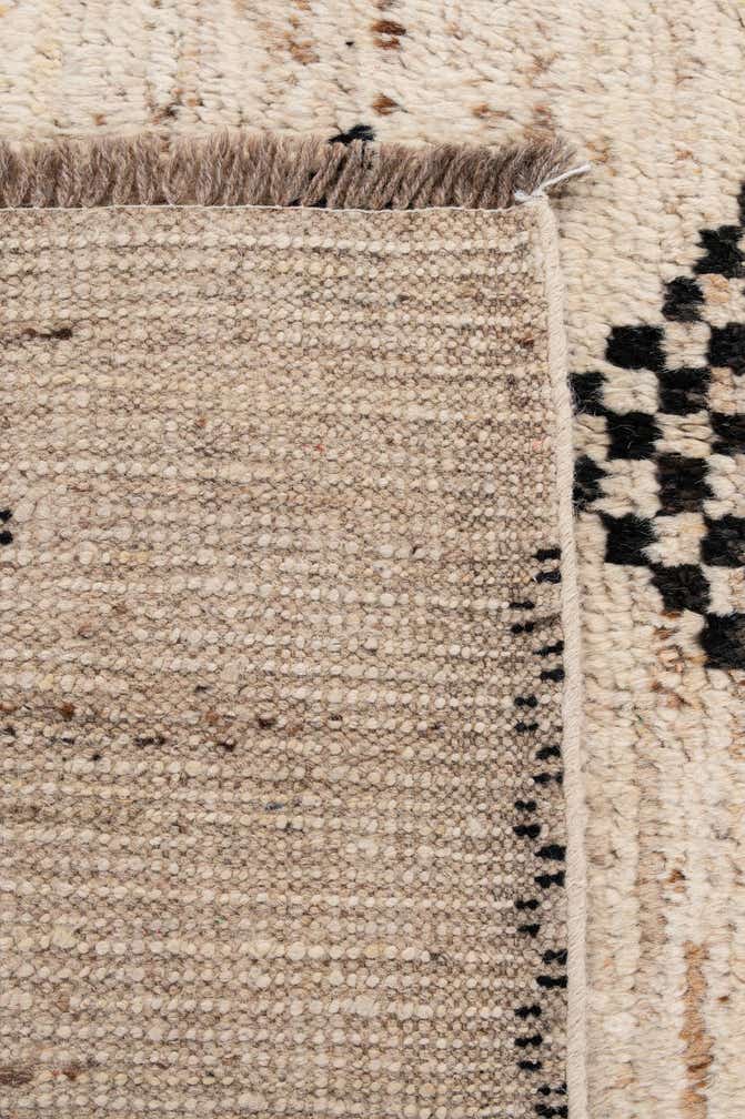 5' 8 x 7' 10 Hand Knotted Moroccan Wool Rug