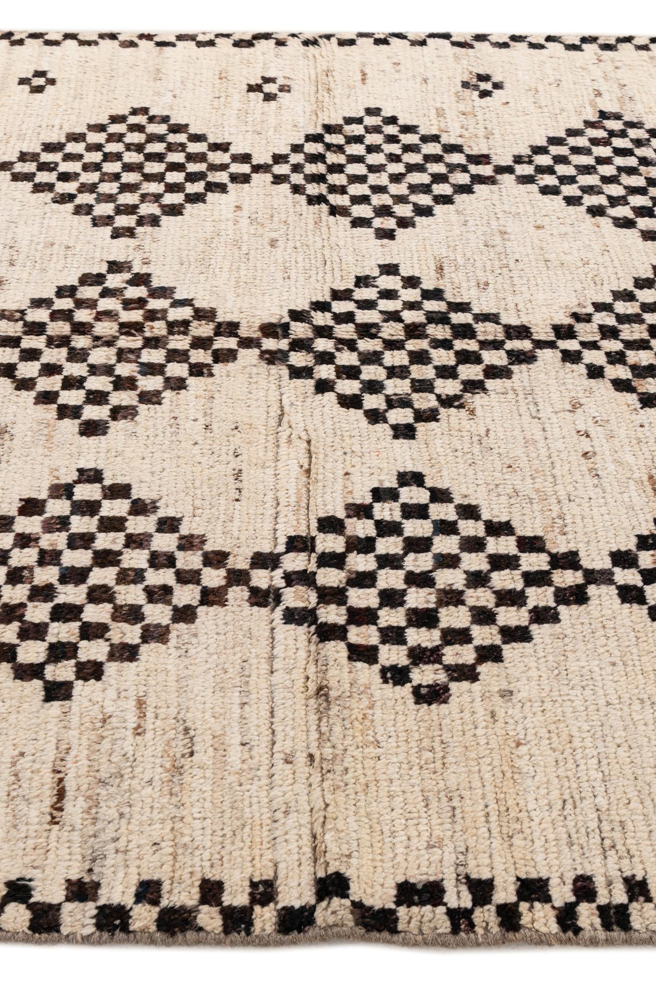 5' 8 x 7' 7 Hand Knotted Moroccan Wool Rug