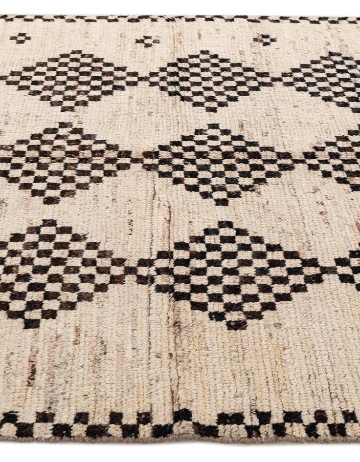 Detail image of 5' 8 x 7' 7 Hand Knotted Moroccan Wool Rug