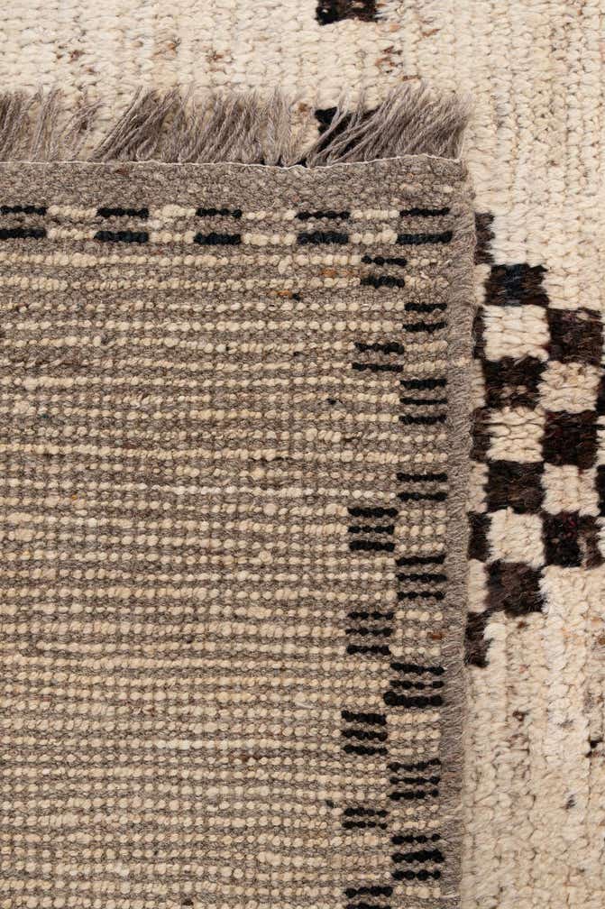5' 8 x 7' 7 Hand Knotted Moroccan Wool Rug