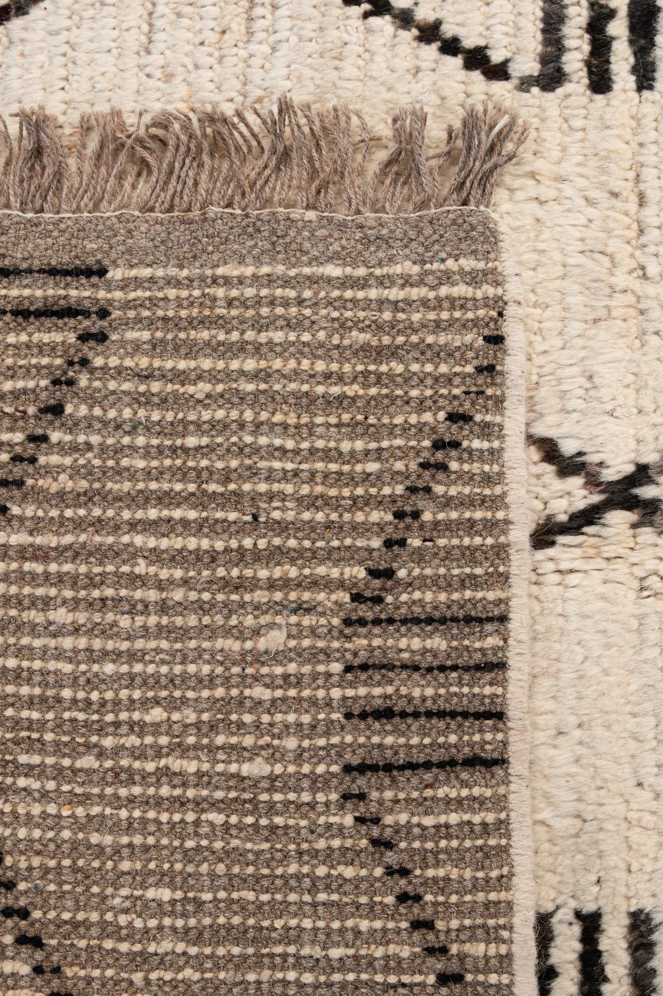 5' 8 x 7' 7 Hand Knotted Moroccan Wool Rug
