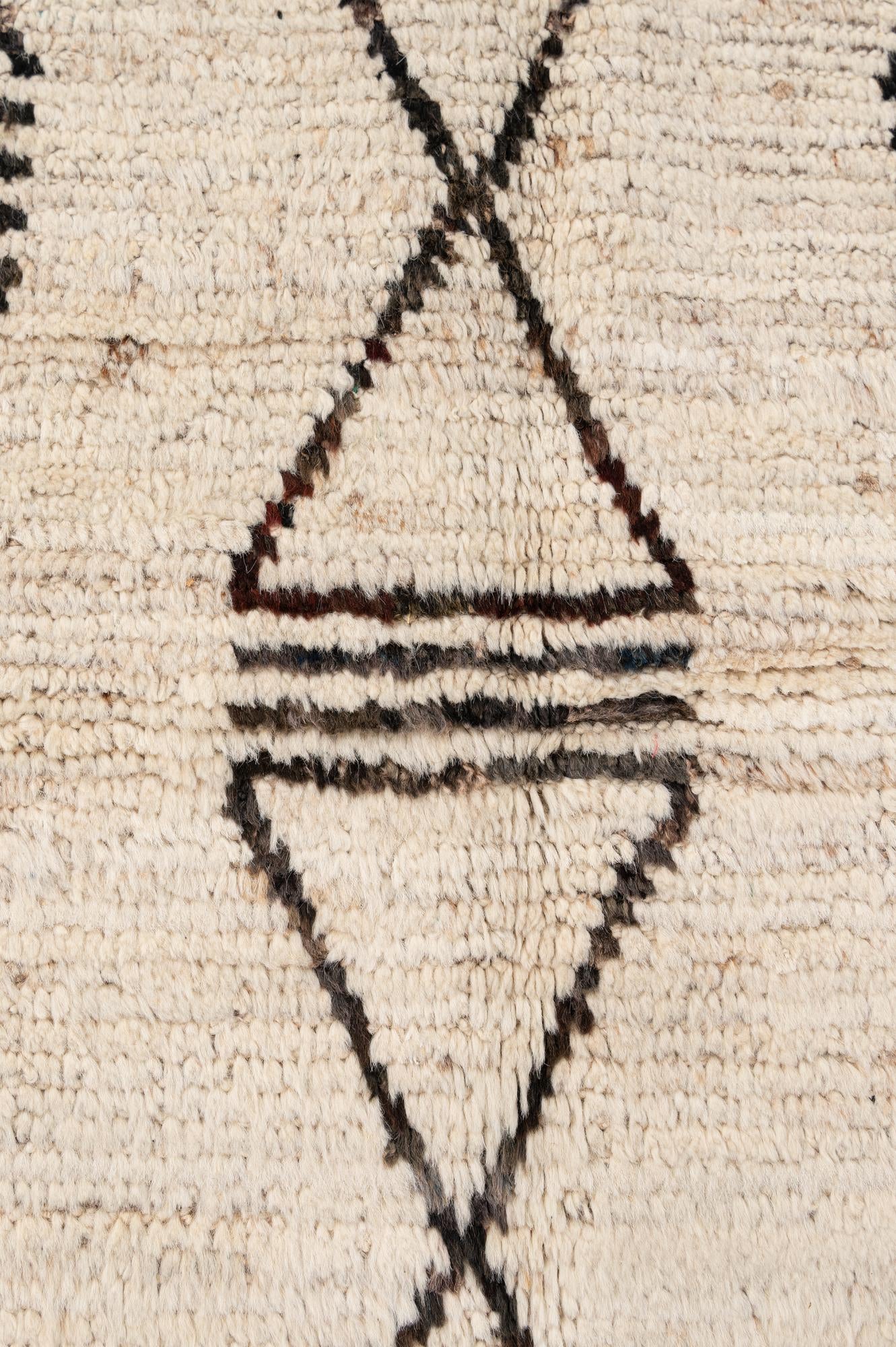 5' 8 x 7' 7 Hand Knotted Moroccan Wool Rug