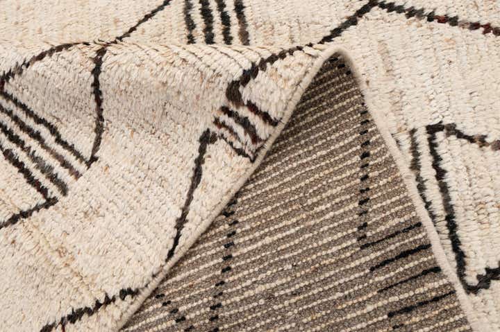 5' 8 x 7' 7 Hand Knotted Moroccan Wool Rug