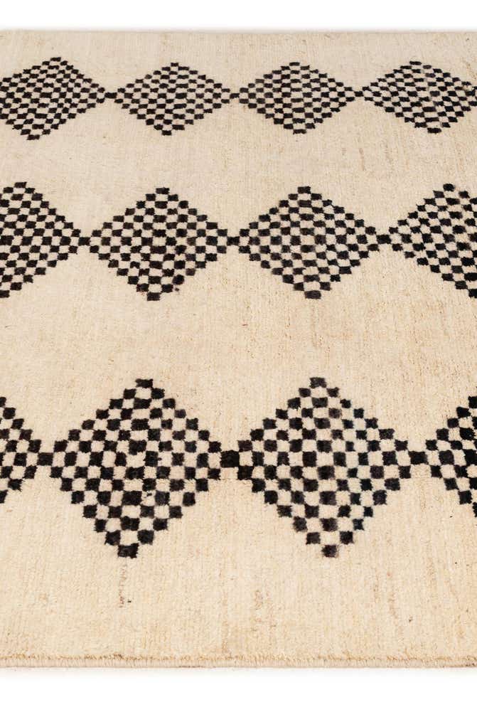 5' 7 x 7' 7 Hand Knotted Moroccan Wool Rug