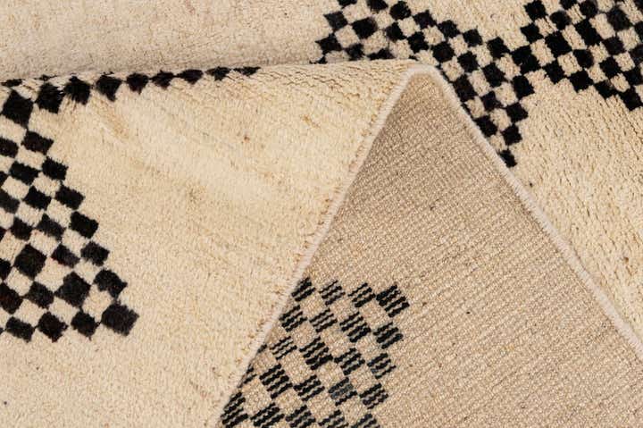 5' 7 x 7' 7 Hand Knotted Moroccan Wool Rug