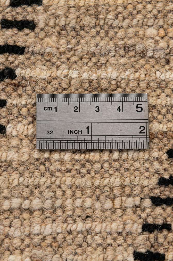 5' 9 x 7' 6 Hand Knotted Moroccan Wool Rug