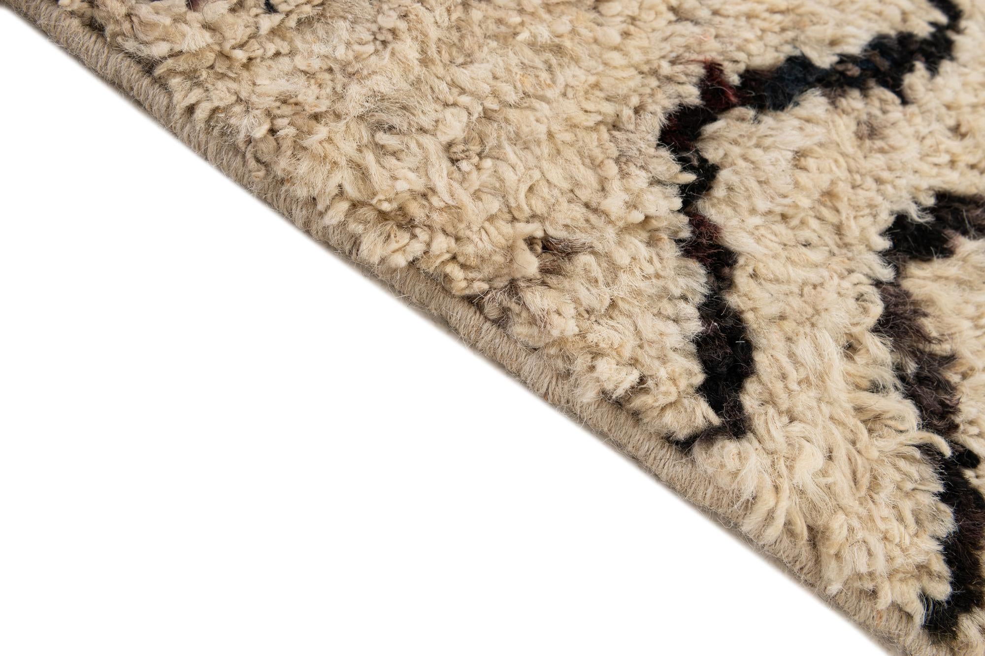5' 5 x 7' 8 Hand Knotted Moroccan Wool Rug