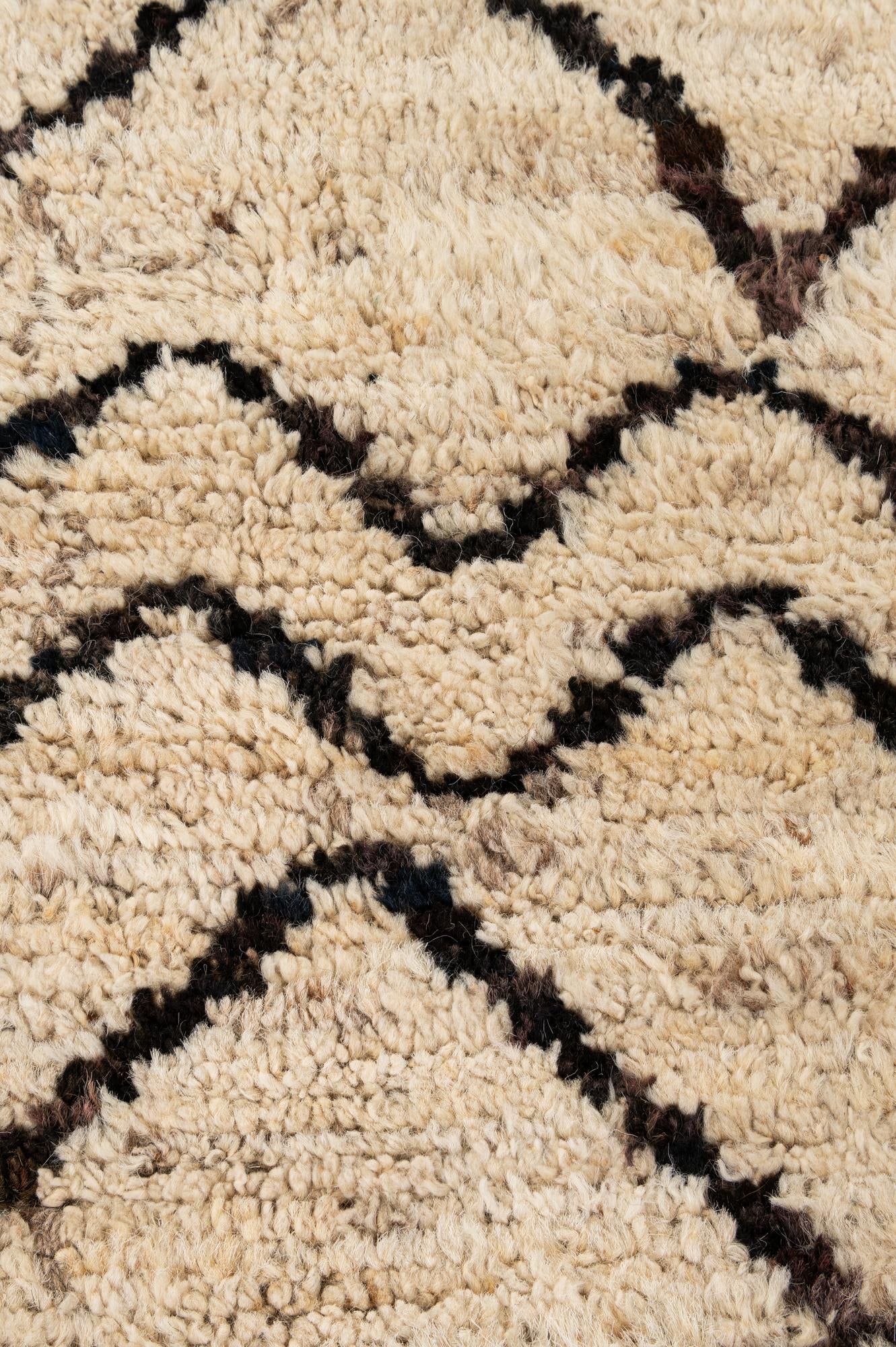 5' 5 x 7' 8 Hand Knotted Moroccan Wool Rug