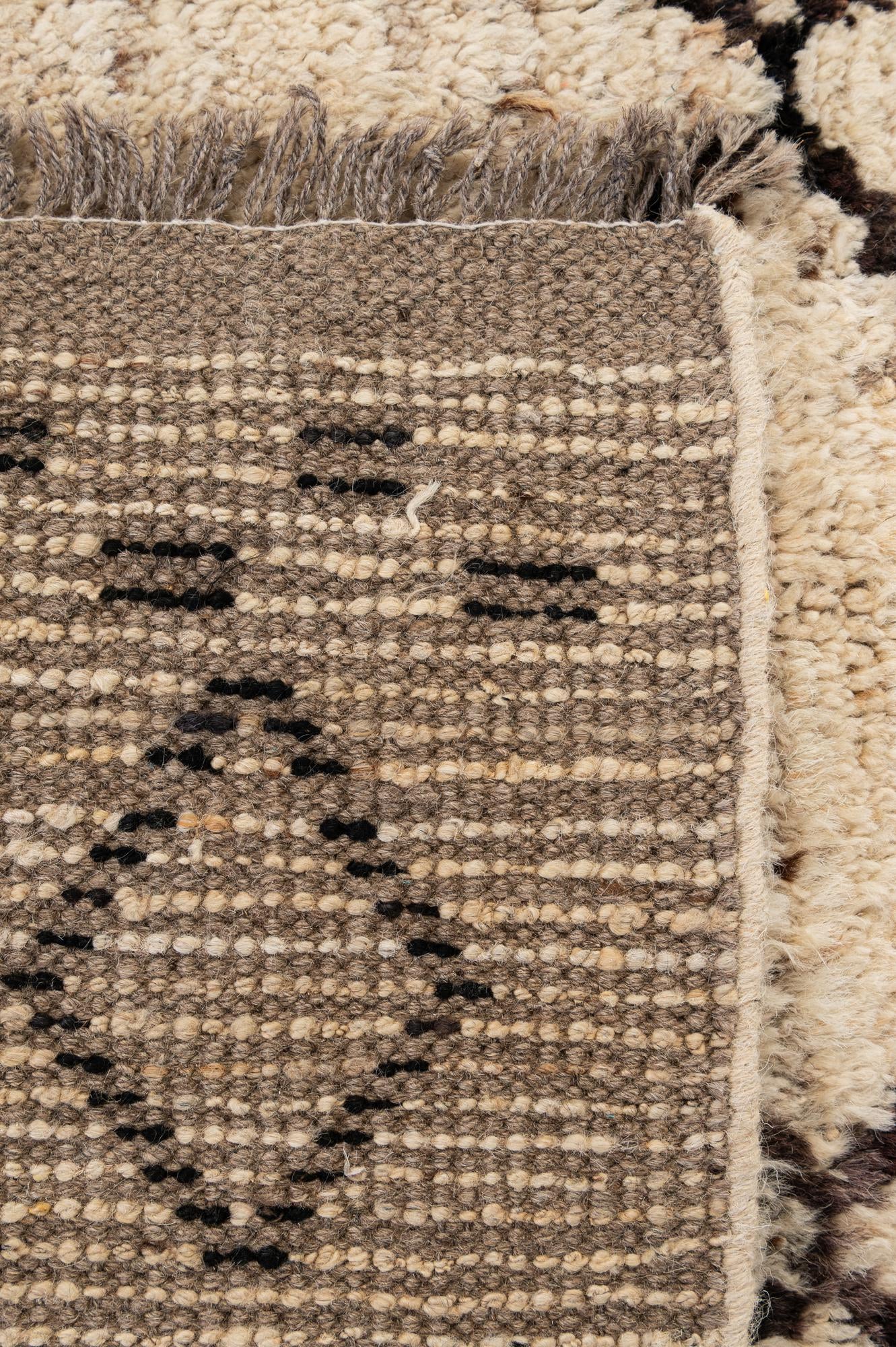 5' 5 x 7' 8 Hand Knotted Moroccan Wool Rug