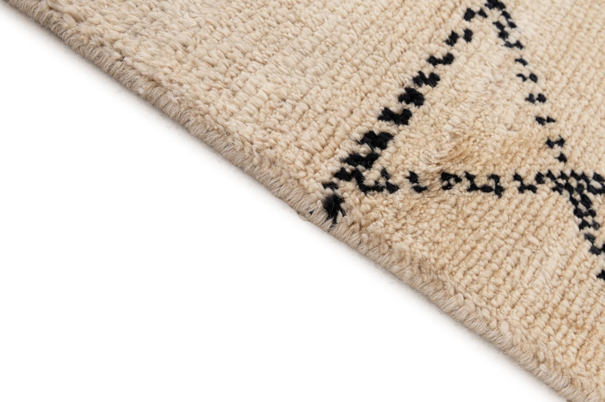 5' 6 x 8' Hand Knotted Moroccan Wool Rug