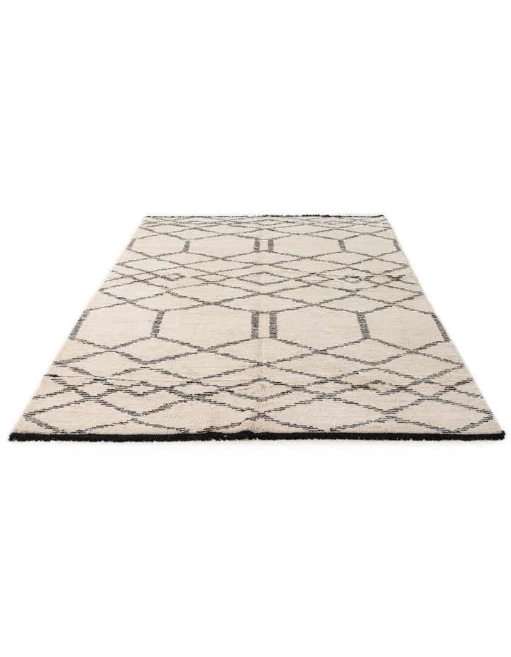 5' 6 x 8' 1 Hand Knotted Moroccan Wool Rug