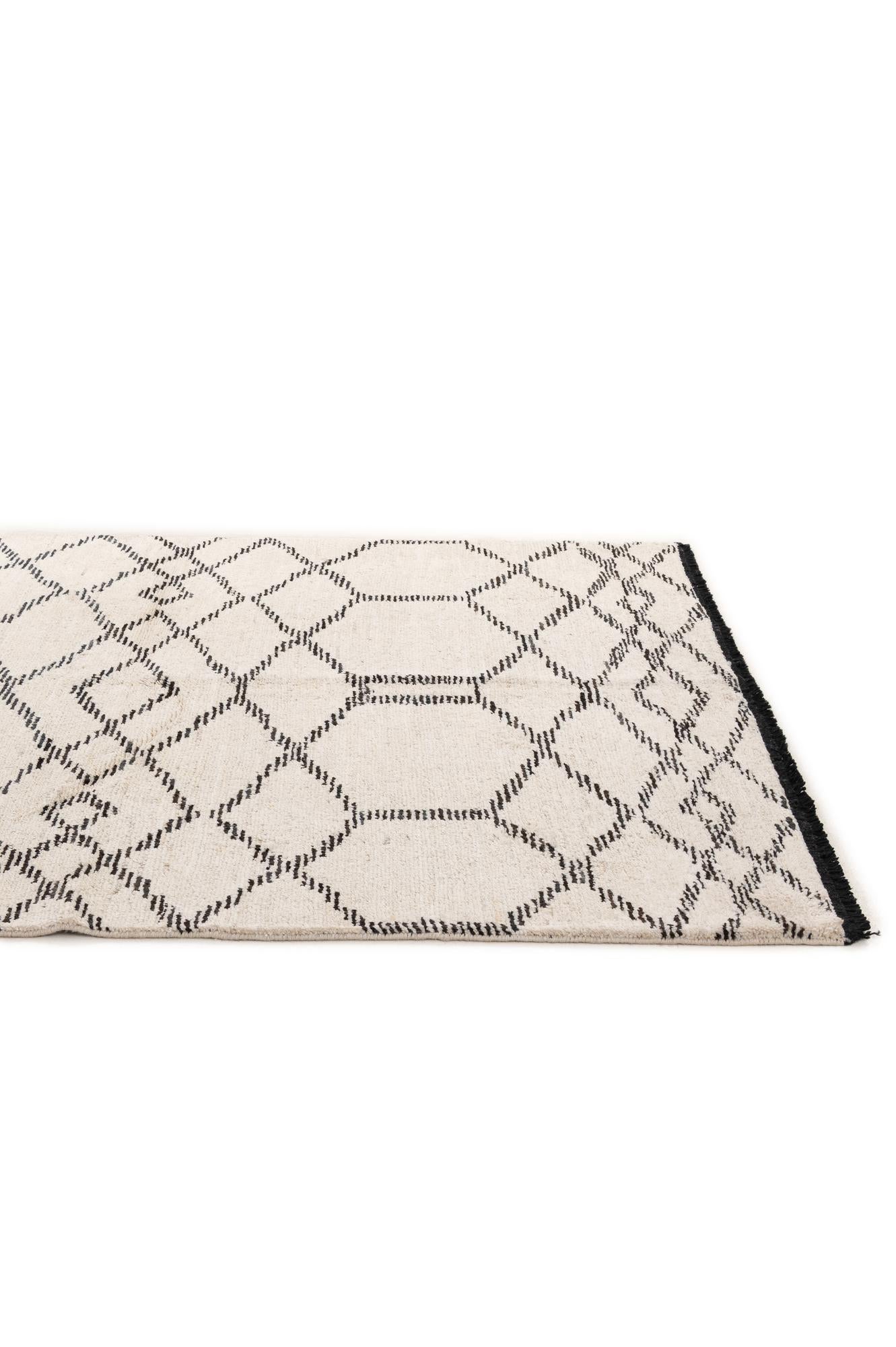 5' 6 x 8' 1 Hand Knotted Moroccan Wool Rug