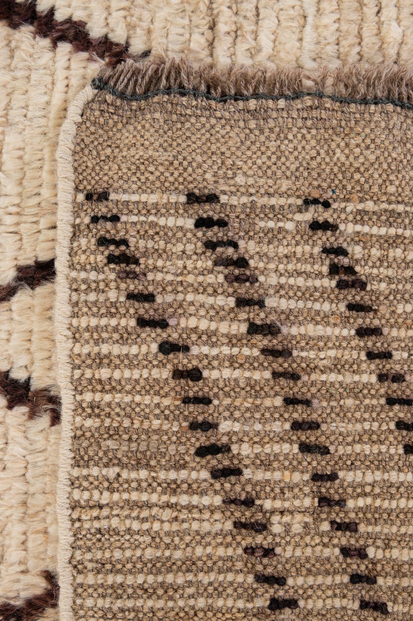 5' 10 x 7' 8 Hand Knotted Moroccan Wool Rug