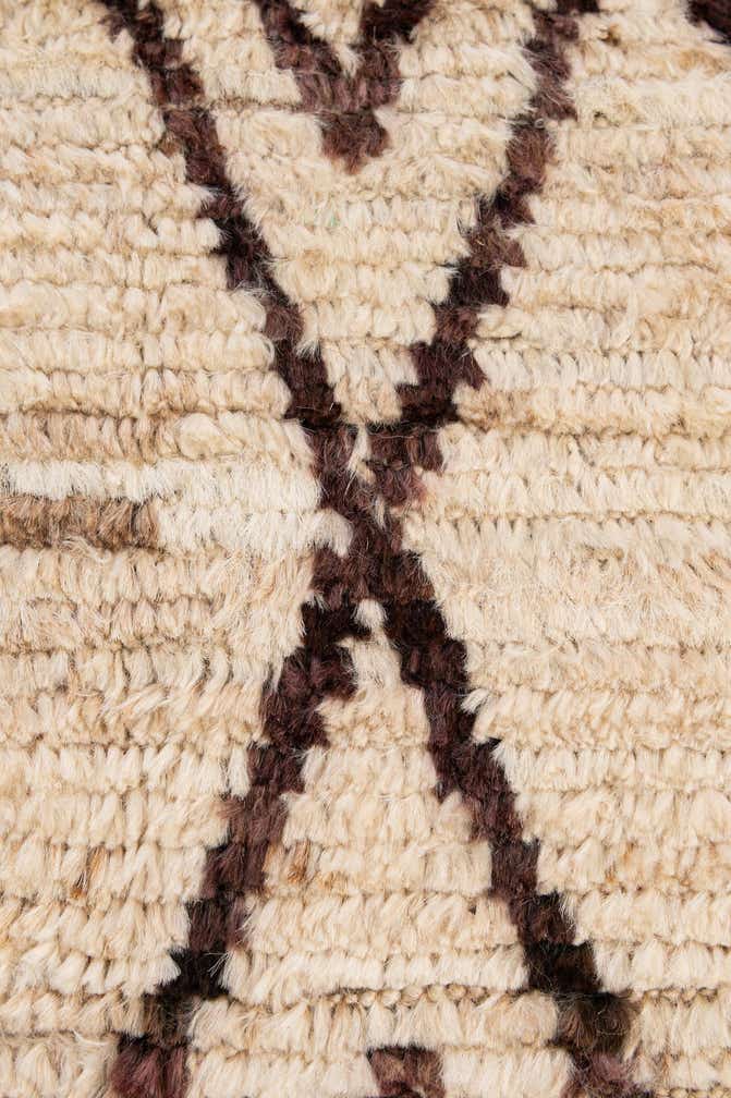 5' 10 x 7' 8 Hand Knotted Moroccan Wool Rug