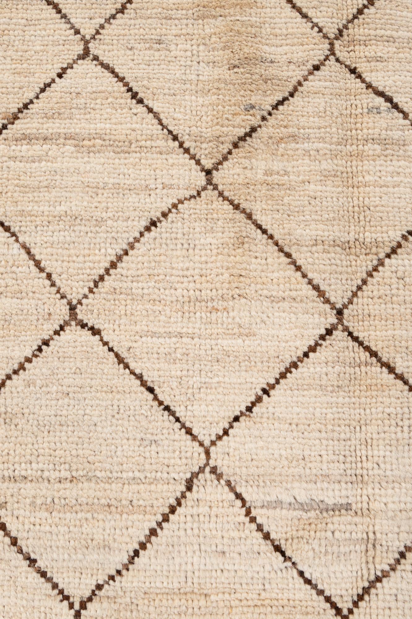 5' 10 x 7' 11 Hand Knotted Moroccan Wool Rug