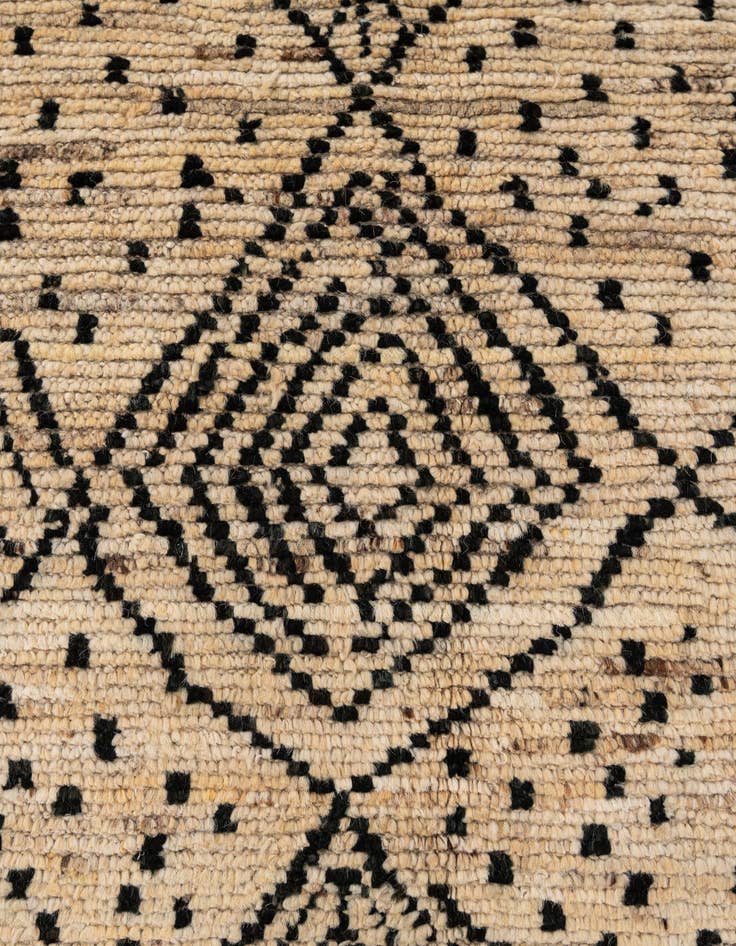 Detail image of 5' 9 x 7' 5  Hand Knotted Moroccan Wool Rug