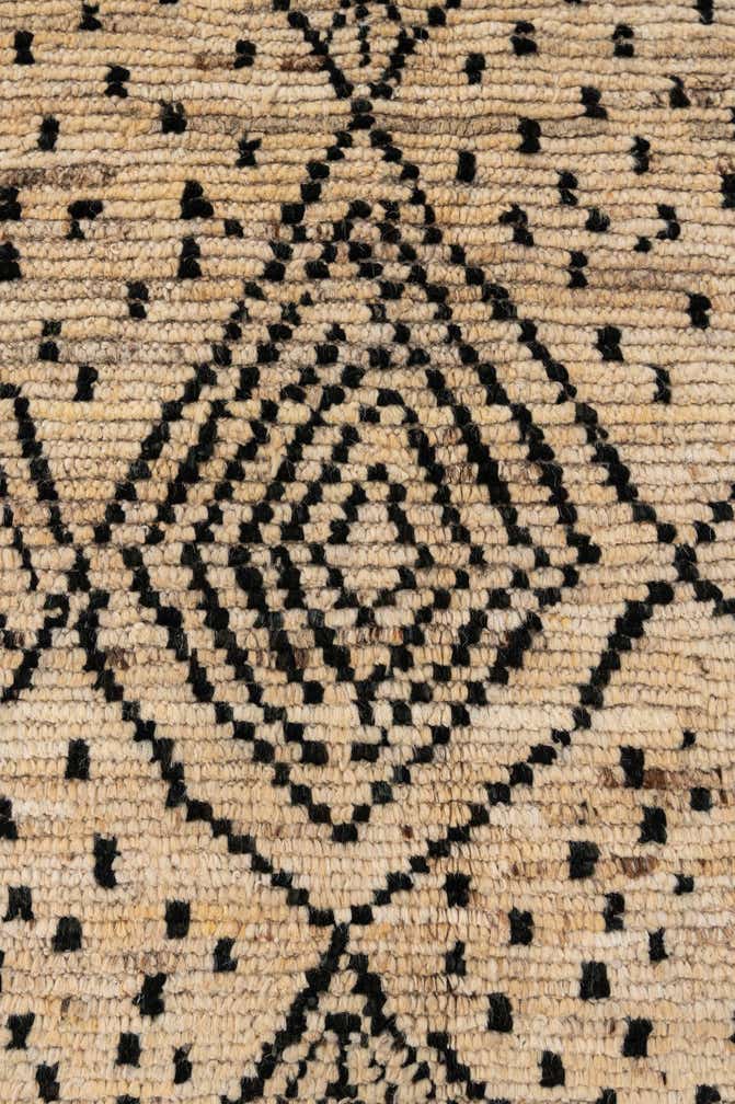 5' 9 x 7' 5 Hand Knotted Moroccan Wool Rug