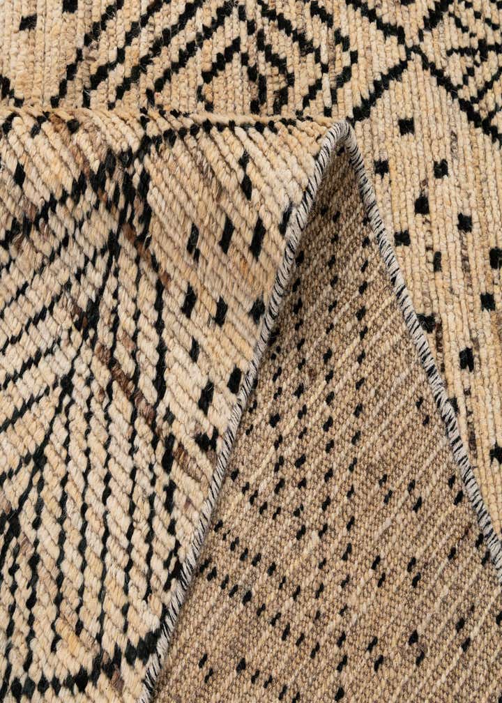 5' 9 x 7' 5 Hand Knotted Moroccan Wool Rug