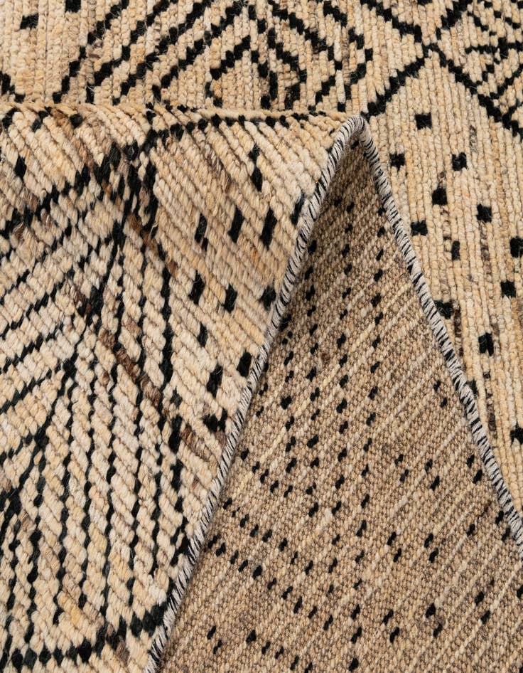 Detail image of 5' 9 x 7' 5  Hand Knotted Moroccan Wool Rug