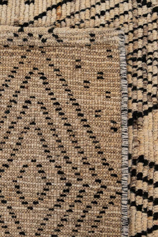 5' 9 x 7' 5 Hand Knotted Moroccan Wool Rug