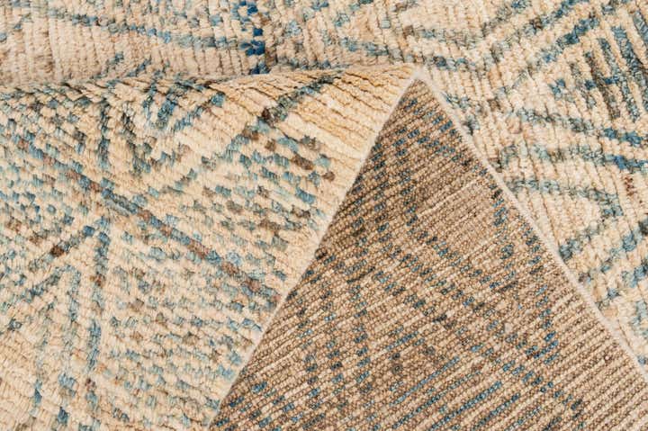 5' 11 x 8' 8 Hand Knotted Moroccan Wool Rug