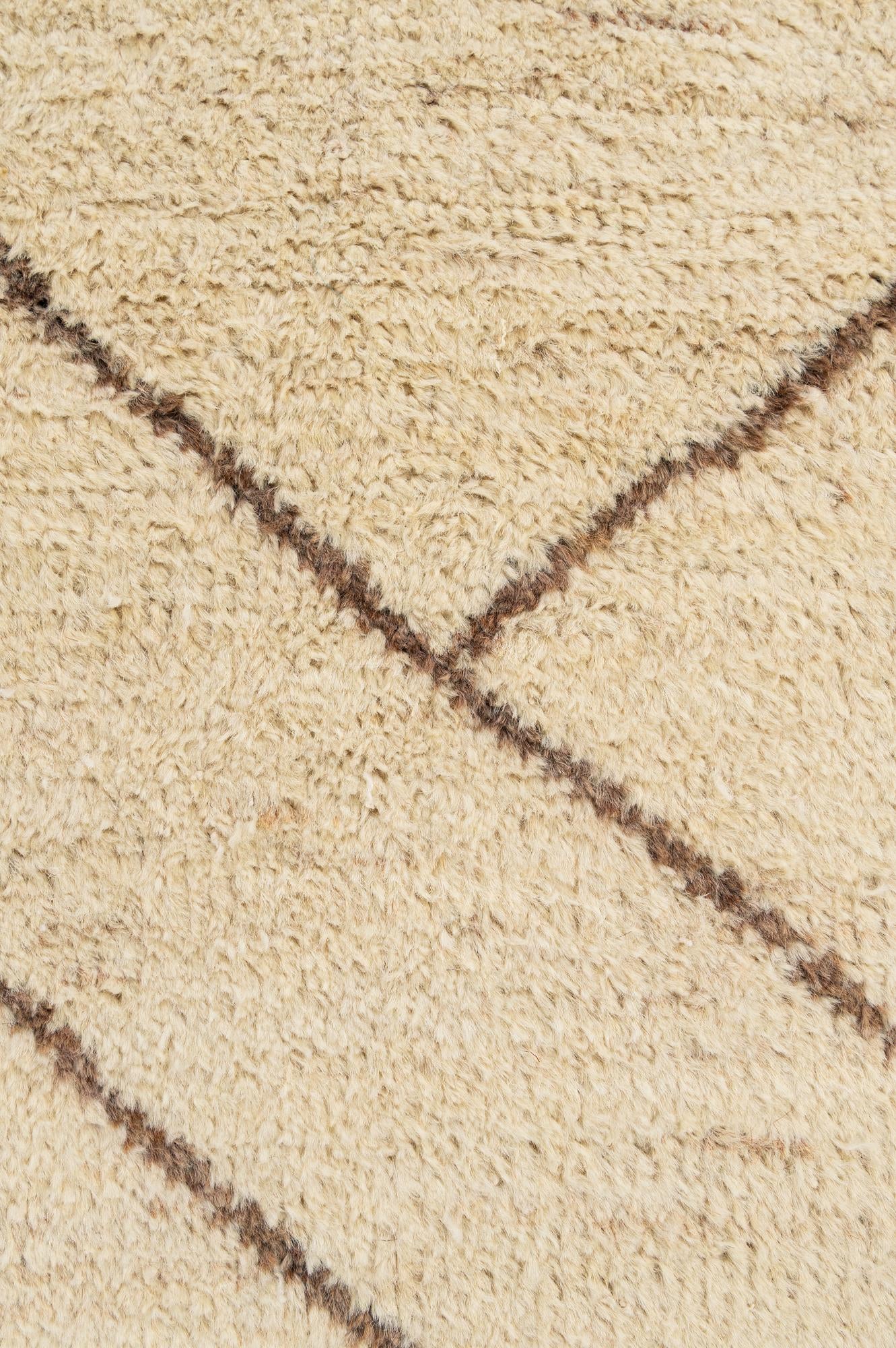5' 10 x 8' 1 Hand Knotted Moroccan Wool Rug