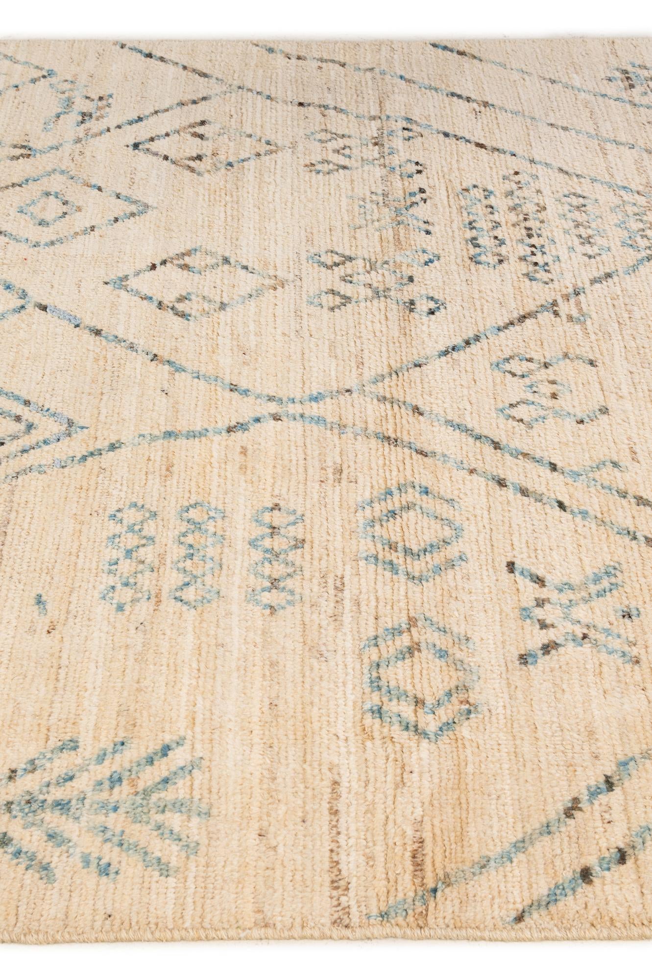 5' 10 x 8' 2 Hand Knotted Moroccan Wool Rug