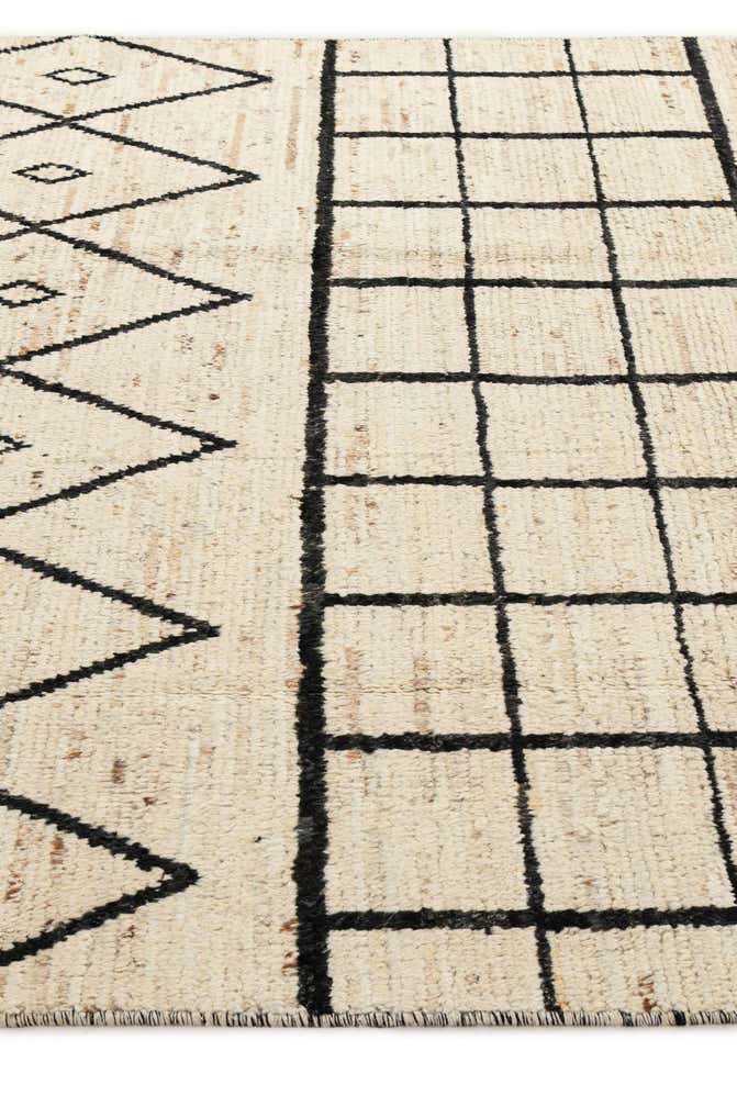 5' 11 x 8' 9 Hand Knotted Moroccan Wool Rug