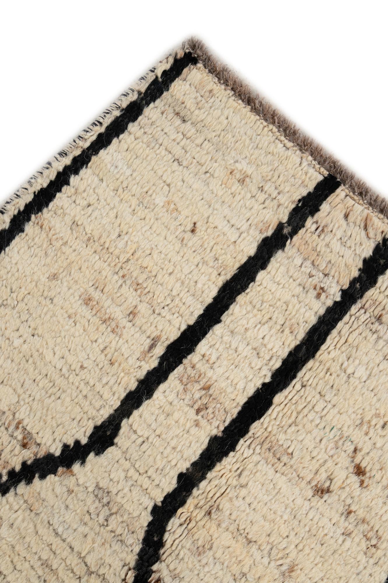 5' 11 x 8' 9 Hand Knotted Moroccan Wool Rug