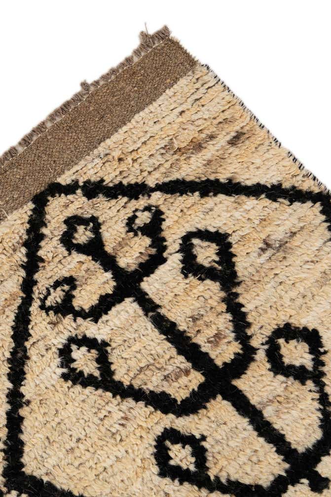 5' 10 x 9' 7 Hand Knotted Moroccan Wool Rug