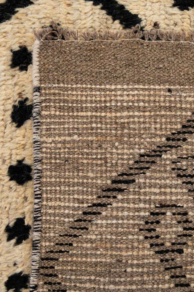 5' 10 x 9' 7 Hand Knotted Moroccan Wool Rug