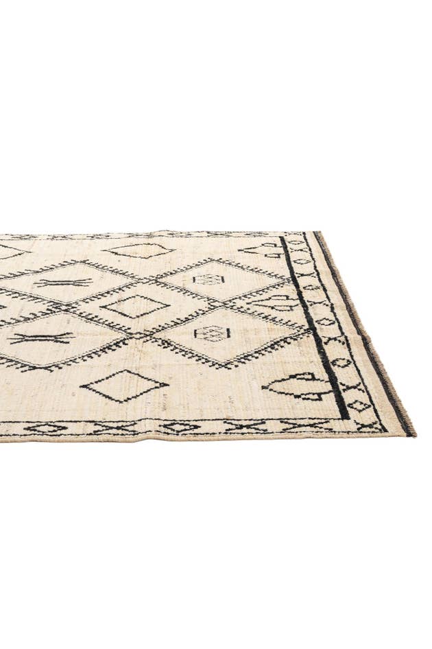 Detail image of 6' 1 x 8' 10 Hand Knotted Moroccan Wool Rug