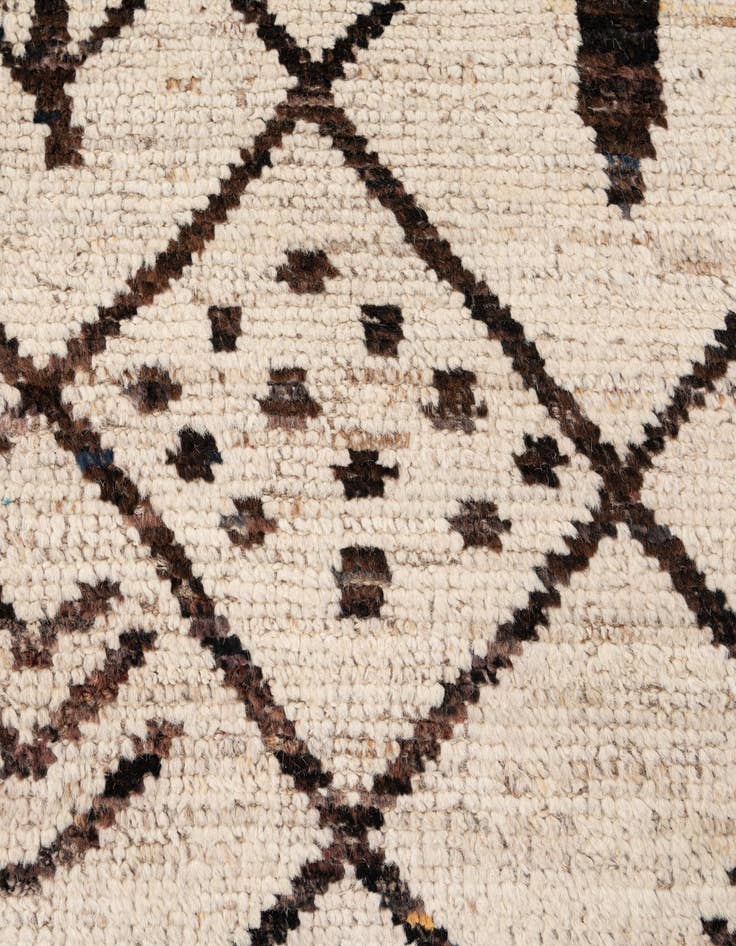 Detail image of 6' 7 x 9' 8  Hand Knotted Moroccan Wool Rug