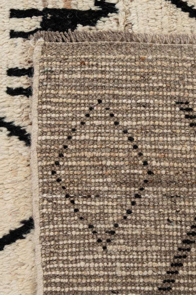 6' 9 x 9' 8 Hand Knotted Moroccan Wool Rug