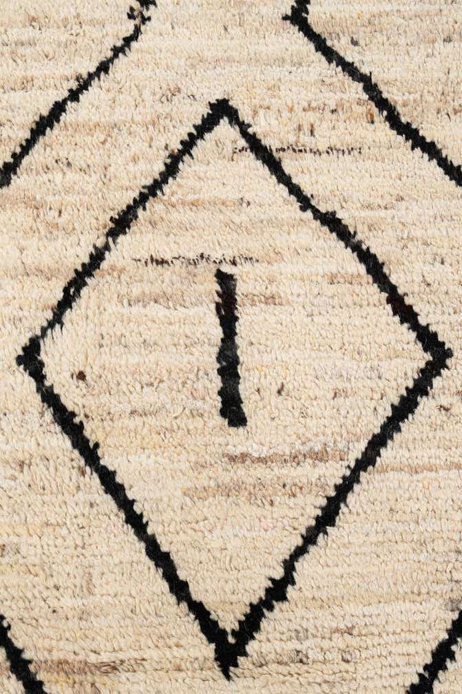 6' 8 x 9' 9 Hand Knotted Moroccan Wool Rug