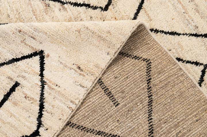 6' 8 x 9' 9 Hand Knotted Moroccan Wool Rug