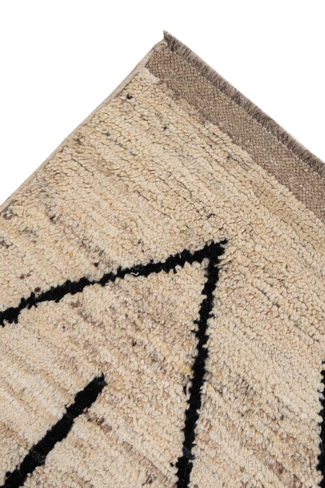 6' 8 x 9' 9 Hand Knotted Moroccan Wool Rug